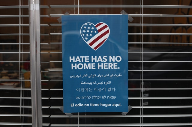 plakat hate has no home here